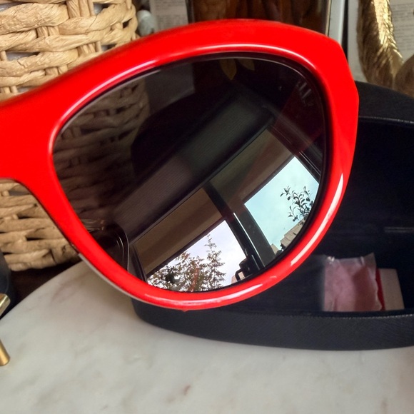 Salvatore Ferragamo Women's Cat Eye Sunglasses SF1103S 600 Red 55mm EUC case - Picture 6 of 10